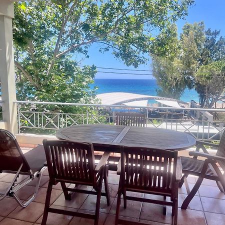 Chloe'S Sunrise Beach House Villa Atenas Exterior foto
